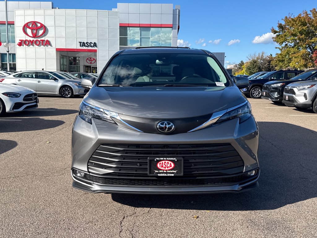 Used 2026 Toyota Sienna XLE 7 Passenger Van Passenger Van
