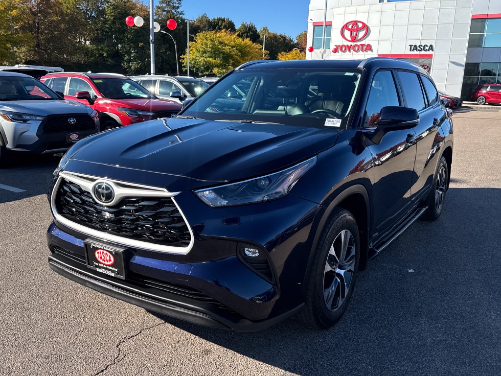 Used 2026 Toyota Highlander Hybrid XLE SUV