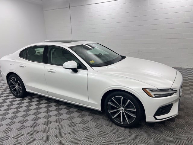 Used 2021 Volvo S60 T5 Momentum Sedan