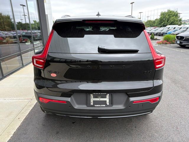 New 2026 Volvo XC40 B5 Ultra Black Edition SUV