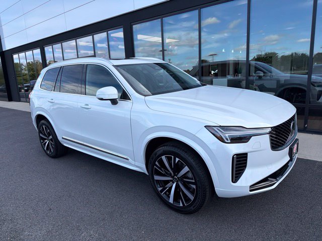 2027 Volvo XC90 B5 Core AWD SUV