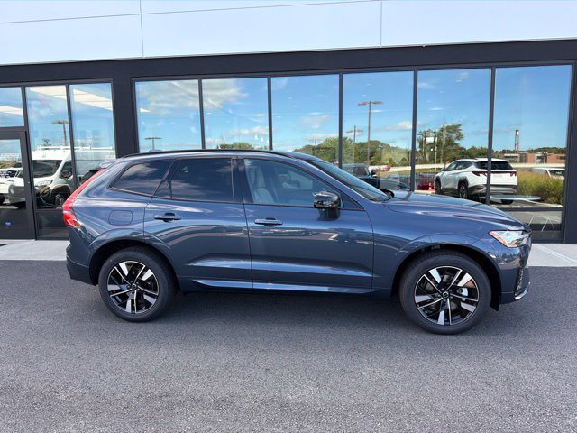 New 2027 Volvo XC60 B5 Core SUV