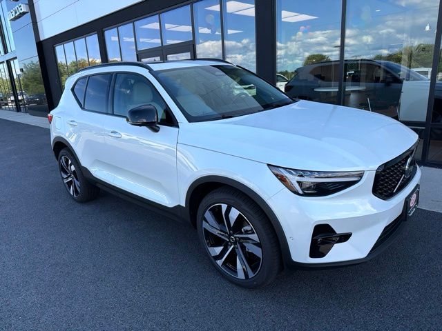 Volvo XC40