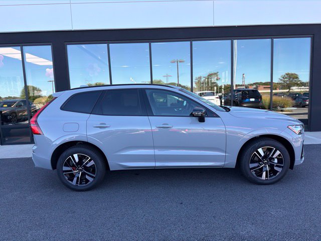 New 2027 Volvo XC60 B5 Core SUV