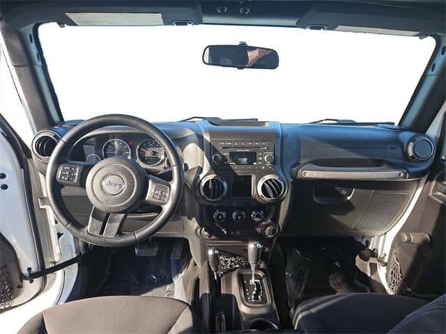 2015 Jeep Wrangler Unlimited Sport photo 3