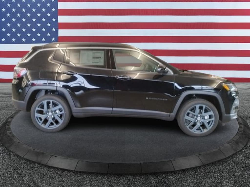 New 2026 Jeep Compass Latitude Sport Utility