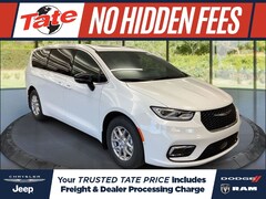 2026 Chrysler Pacifica Select Passenger Van