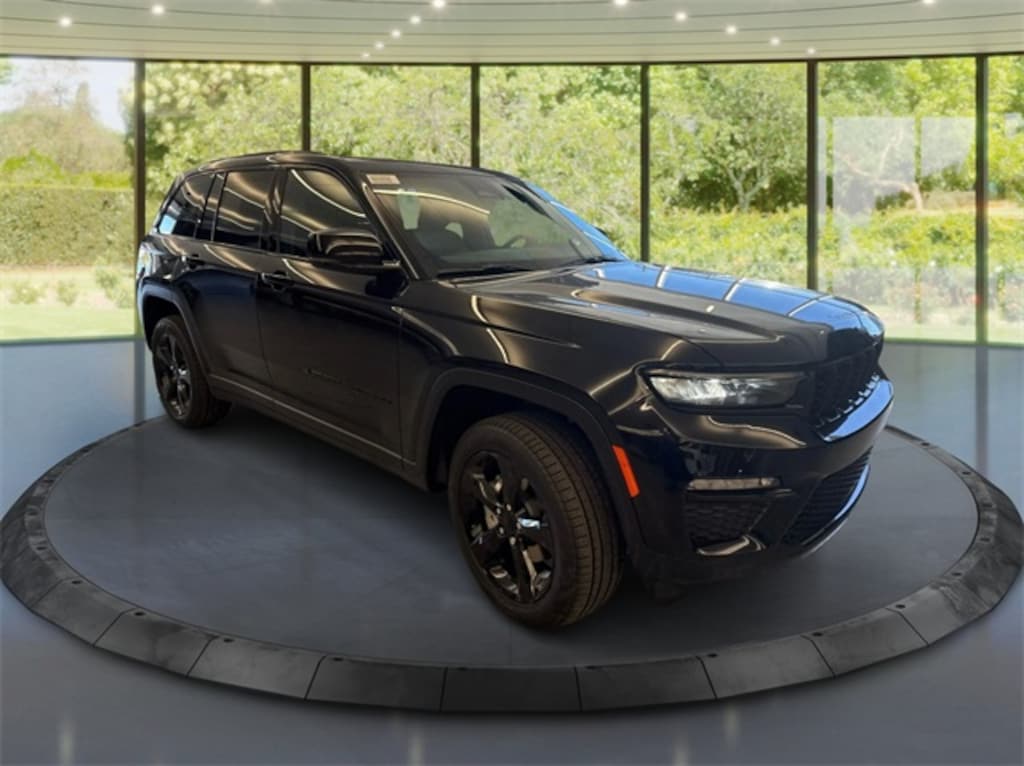 New 2025 Jeep Grand Cherokee Limited Sport Utility