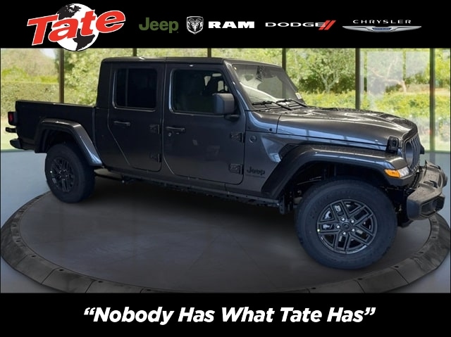 2025 Jeep Gladiator Sport S's photo