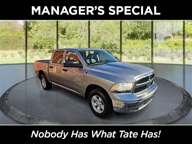 2023 RAM 1500 Classic SLT Crew Cab 4WD