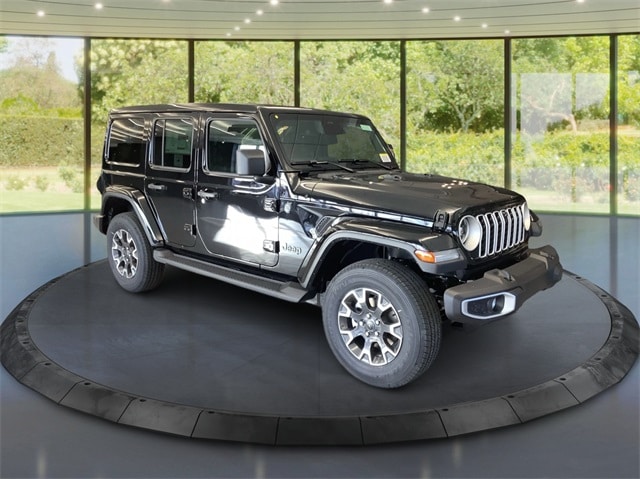 2026 Jeep Wrangler 4-Door Sahara's photo