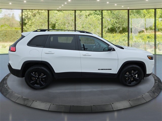 2023 Jeep Cherokee Lux Altitude photo 2