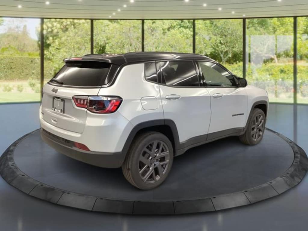 New 2026 Jeep Compass Limited Sport Utility