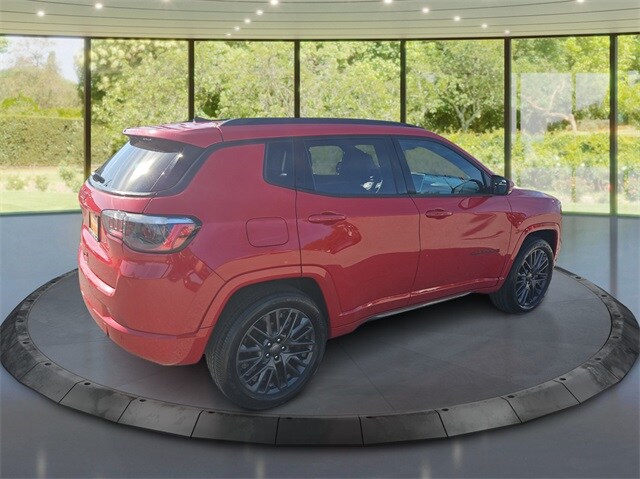2023 Jeep Compass Red Edition photo 3