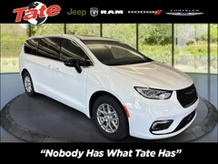 2026 Chrysler Pacifica Select Passenger Van