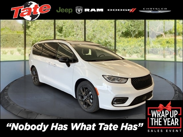 2026 Chrysler Pacifica Limited's photo