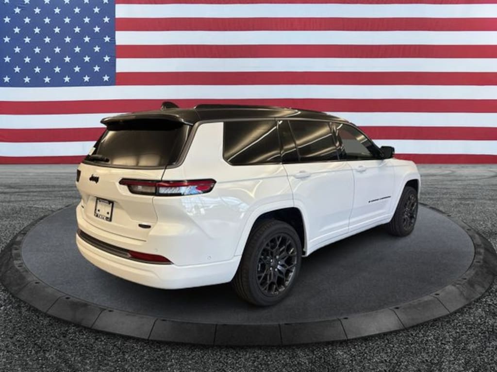 New 2026 Jeep Grand Cherokee L Summit Sport Utility