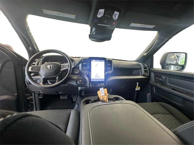 2025 Ram 2500 Tradesman photo 3