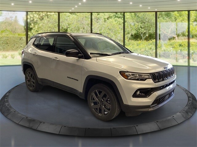 2026 Jeep Compass Limited Altitude's photo