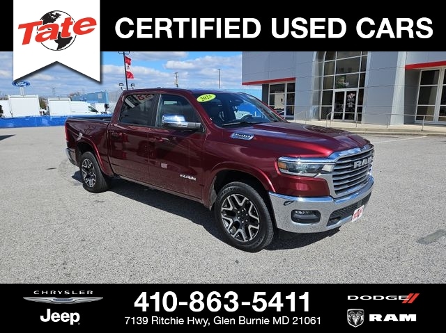 2025 RAM 1500 Laramie Crew Cab 4WD