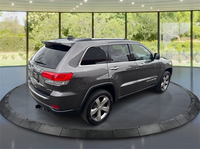2015 Jeep Grand Cherokee Limited photo 2