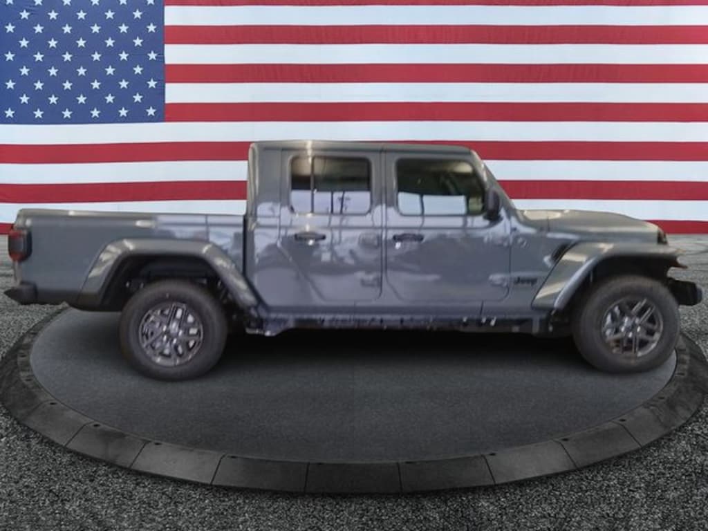 New 2026 Jeep Gladiator Sport S Pickup