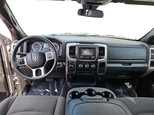 2021 Ram 1500 Classic Warlock photo 4