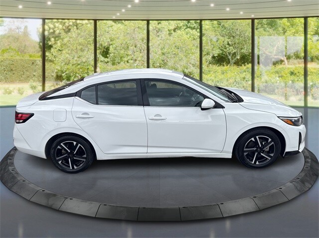 2024 Nissan Sentra SV photo 2