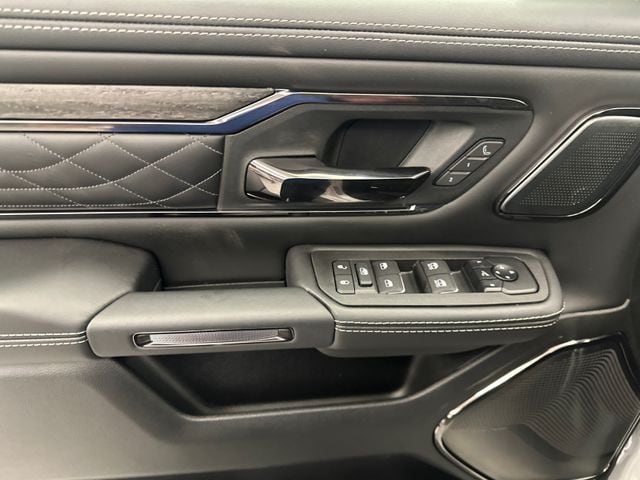 2026 RAM 1500 Limited - Photo 18