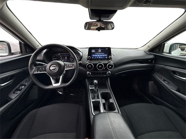 2024 Nissan Sentra SV photo 4