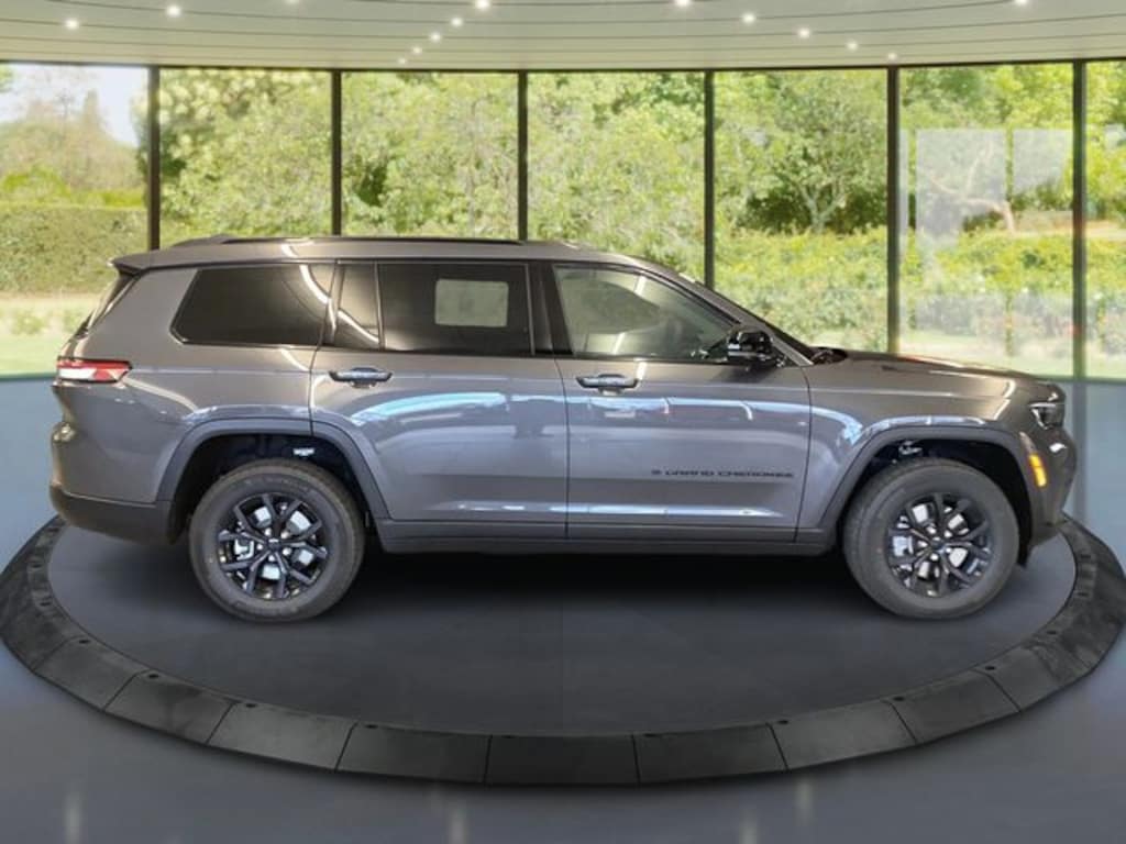 New 2025 Jeep Grand Cherokee L Altitude X Sport Utility