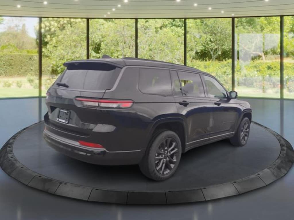 New 2026 Jeep Grand Cherokee L Limited Sport Utility