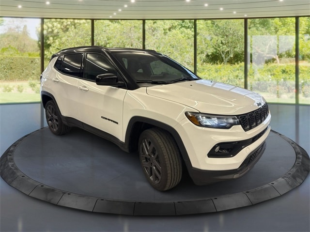 2026 Jeep Compass Limited Altitude's photo