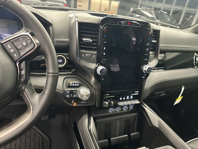 2026 RAM 1500 Limited - Photo 11
