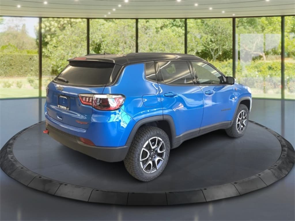 New 2026 Jeep Compass Trailhawk Sport Utility