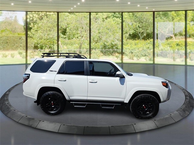 2024 Toyota 4Runner TRD Pro photo 2