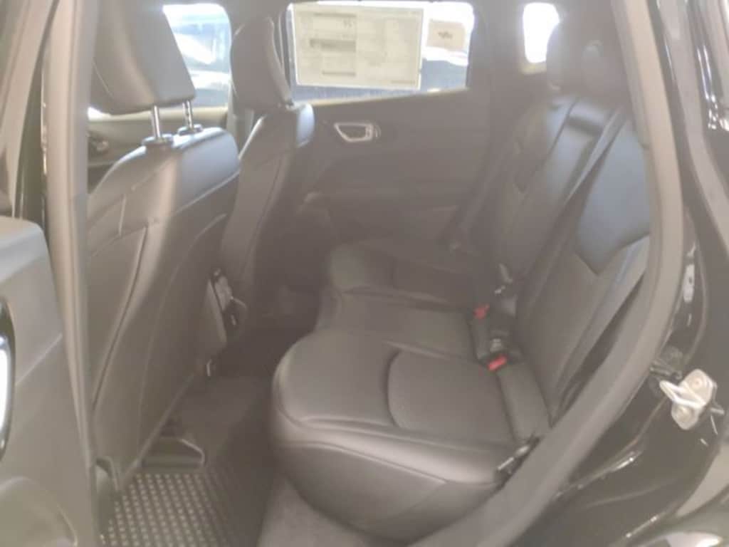 New 2026 Jeep Compass Latitude Sport Utility