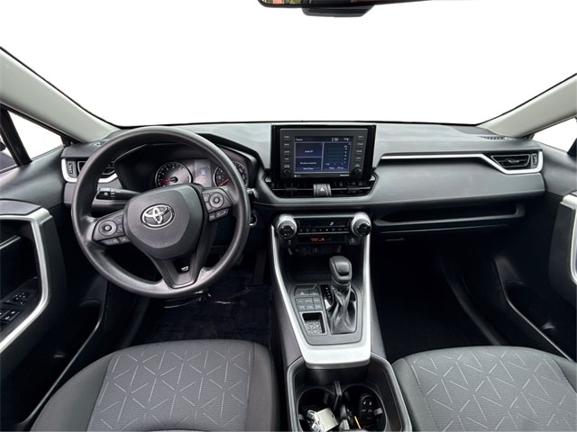 2022 Toyota RAV4 XLE photo 4