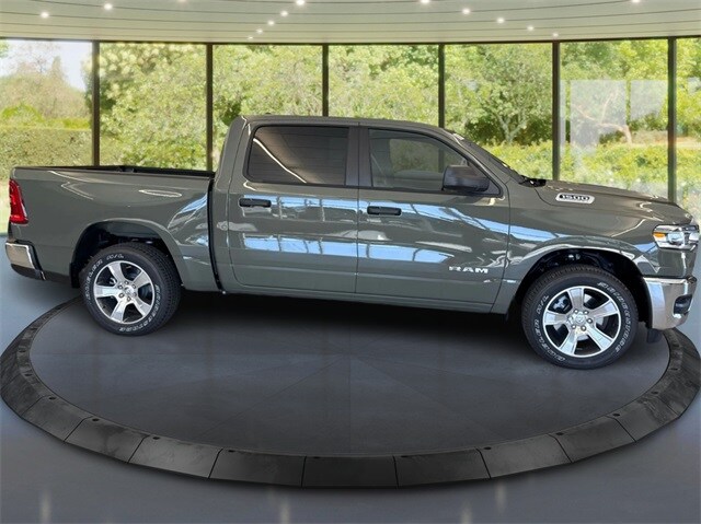 2026 Ram 1500 Tradesman photo 2