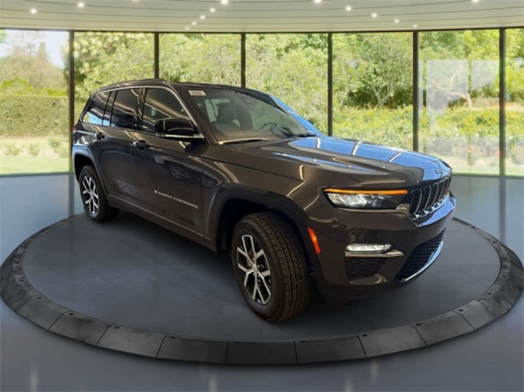 New 2025 Jeep Grand Cherokee Limited Sport Utility