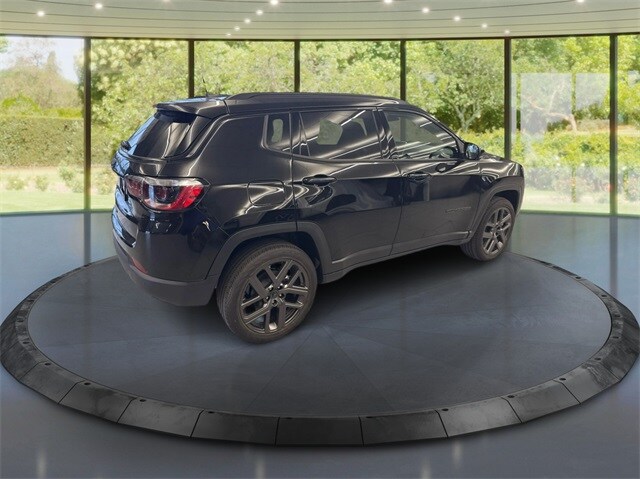 2026 Jeep Compass Limited Altitude photo 2
