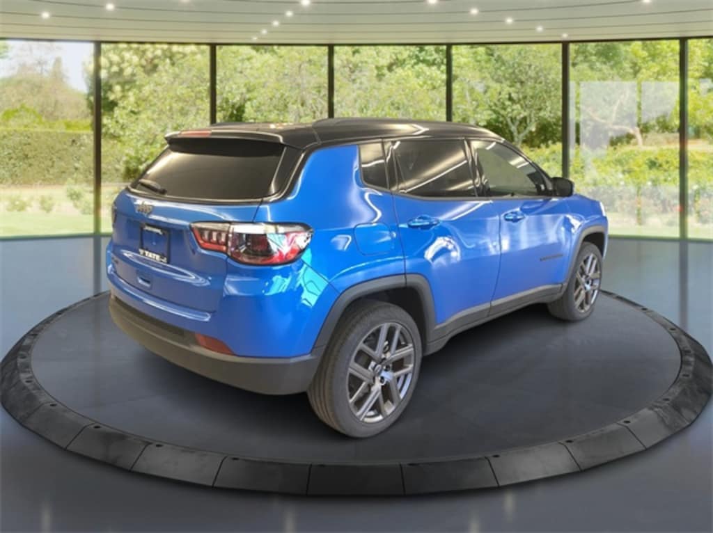 New 2026 Jeep Compass Limited Sport Utility