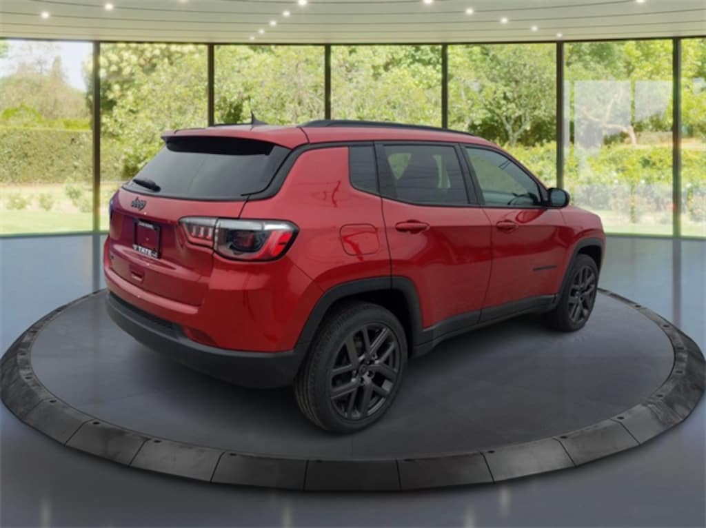 New 2026 Jeep Compass Latitude Sport Utility