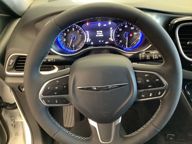 2026 Chrysler Voyager LX - Photo 17