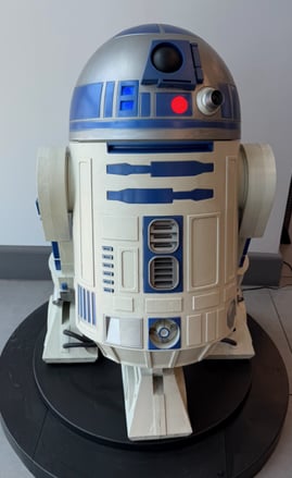 Staff member R2 D2 from ID_c33c0e