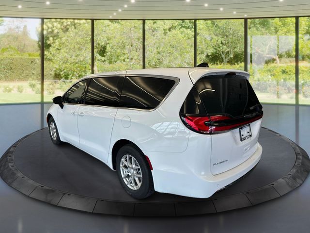 2026 Chrysler Pacifica Select - Photo 6