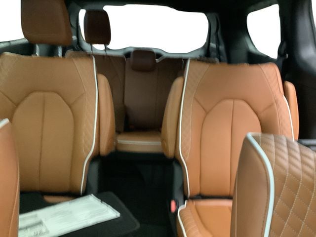 2026 Chrysler Pacifica Pinnacle - Photo 15
