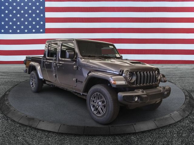2026 Jeep Gladiator Sport S Auto's photo