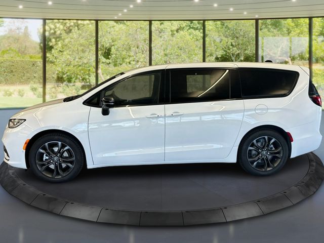 2026 Chrysler Pacifica Select - Photo 7
