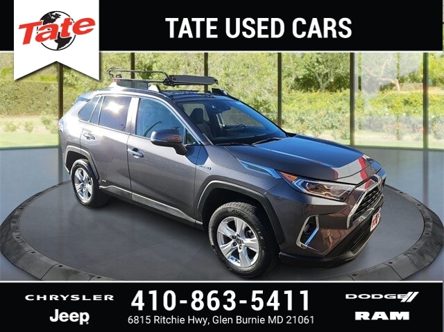 2021 Toyota RAV4 XLE's photo